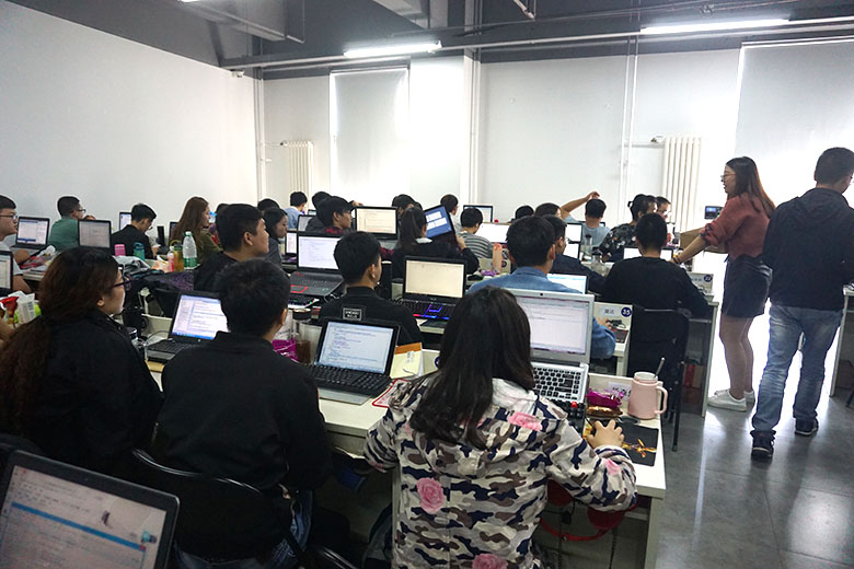 動力節(jié)點只專注Java培訓